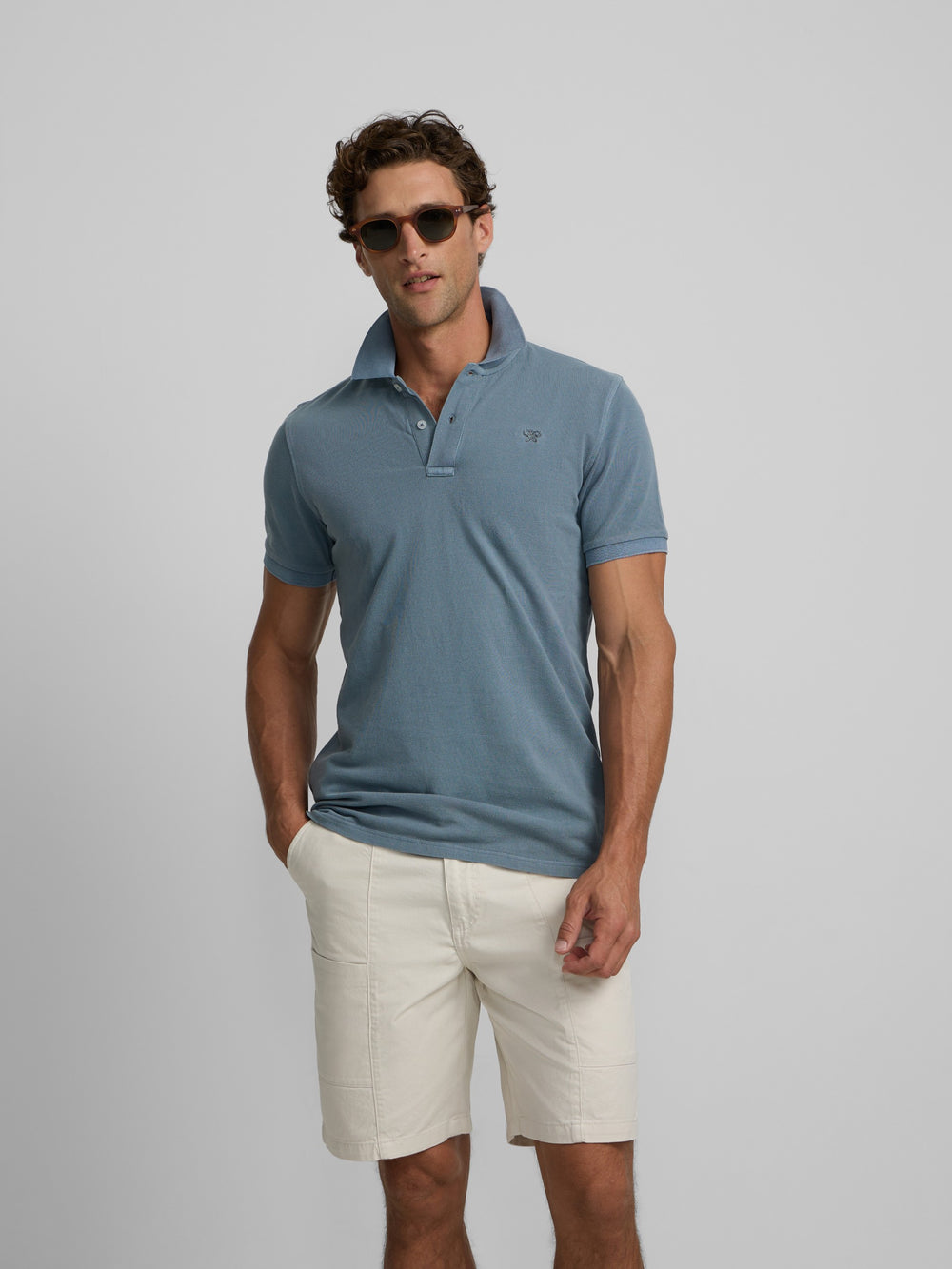Polo clasico garment dye azul medio