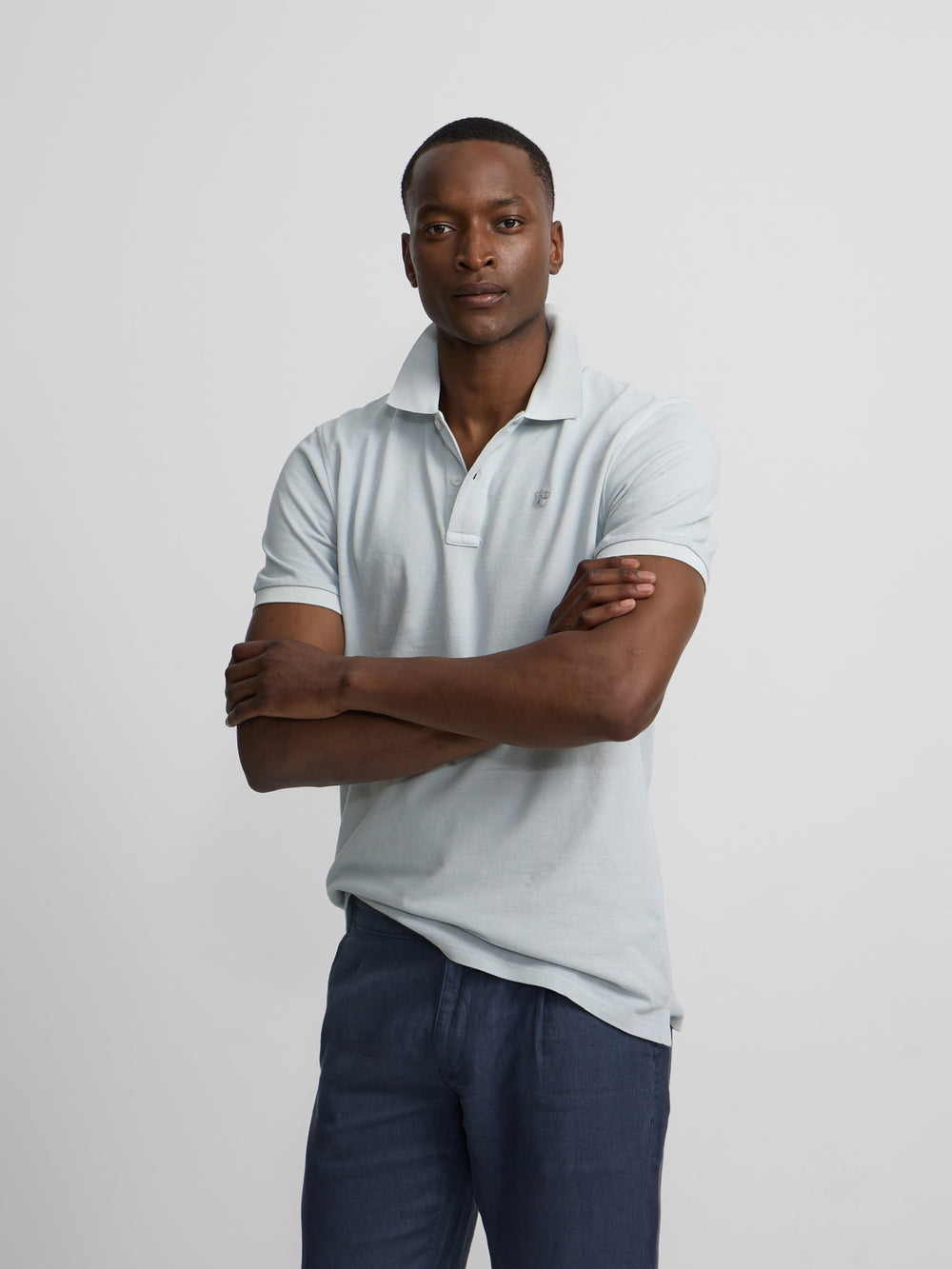 Polo clasico garment dye azul claro