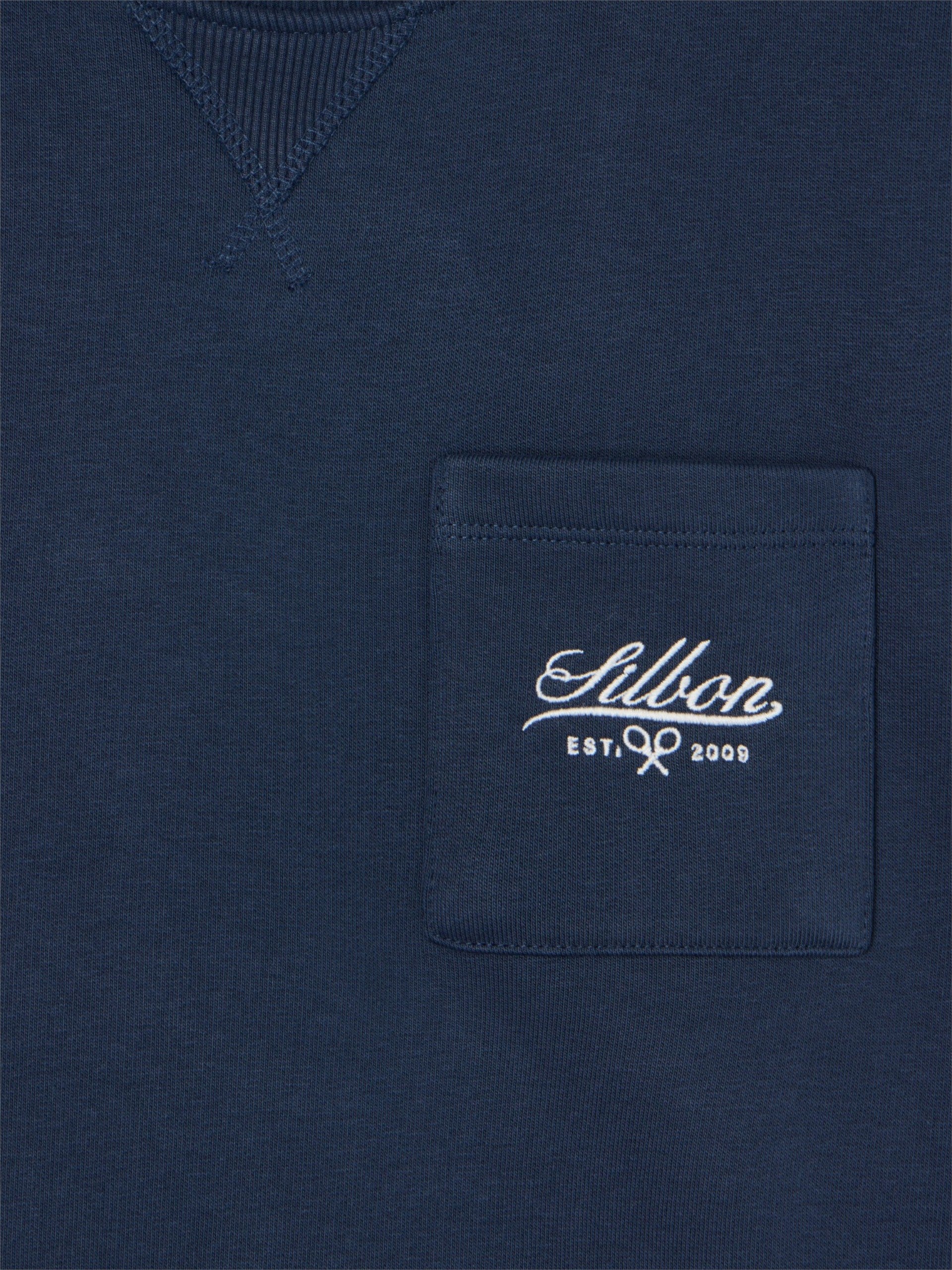 Navy blue sweatshirt with embroidered pocket