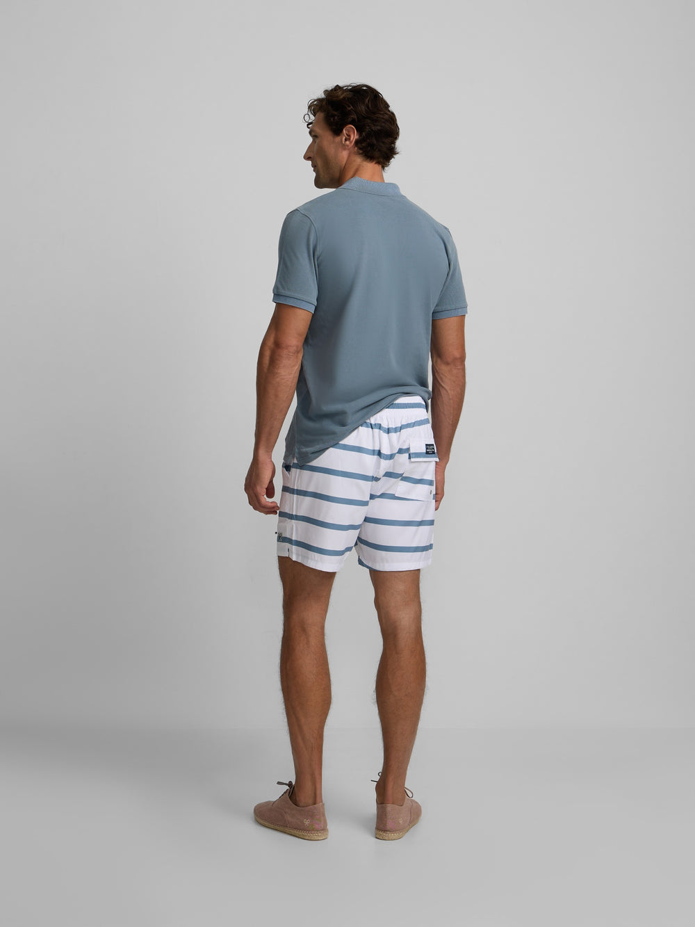 Maillot de bain surfeur à rayures horizontales blanches