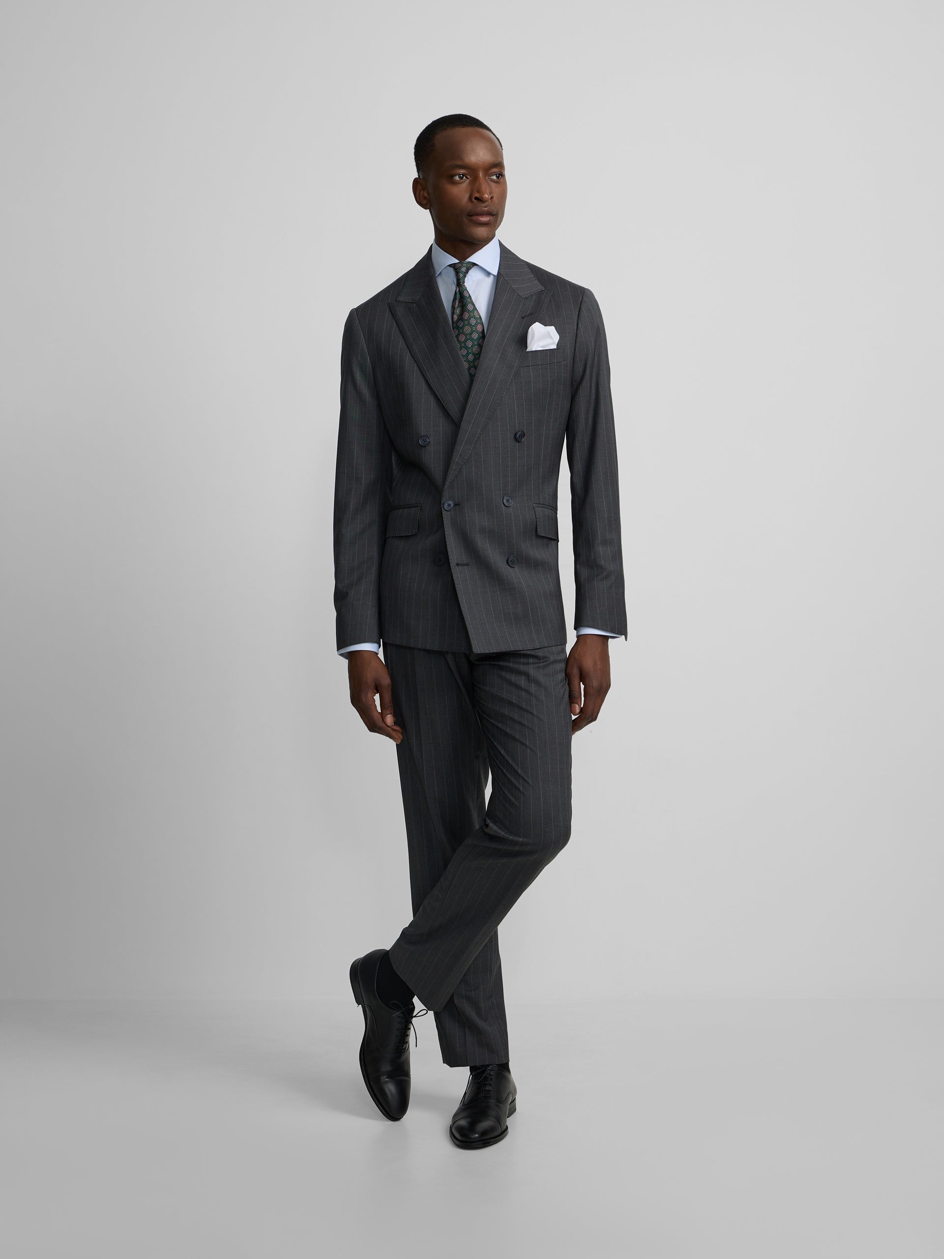 Blazer de fato cruzado risca de giz cinzento