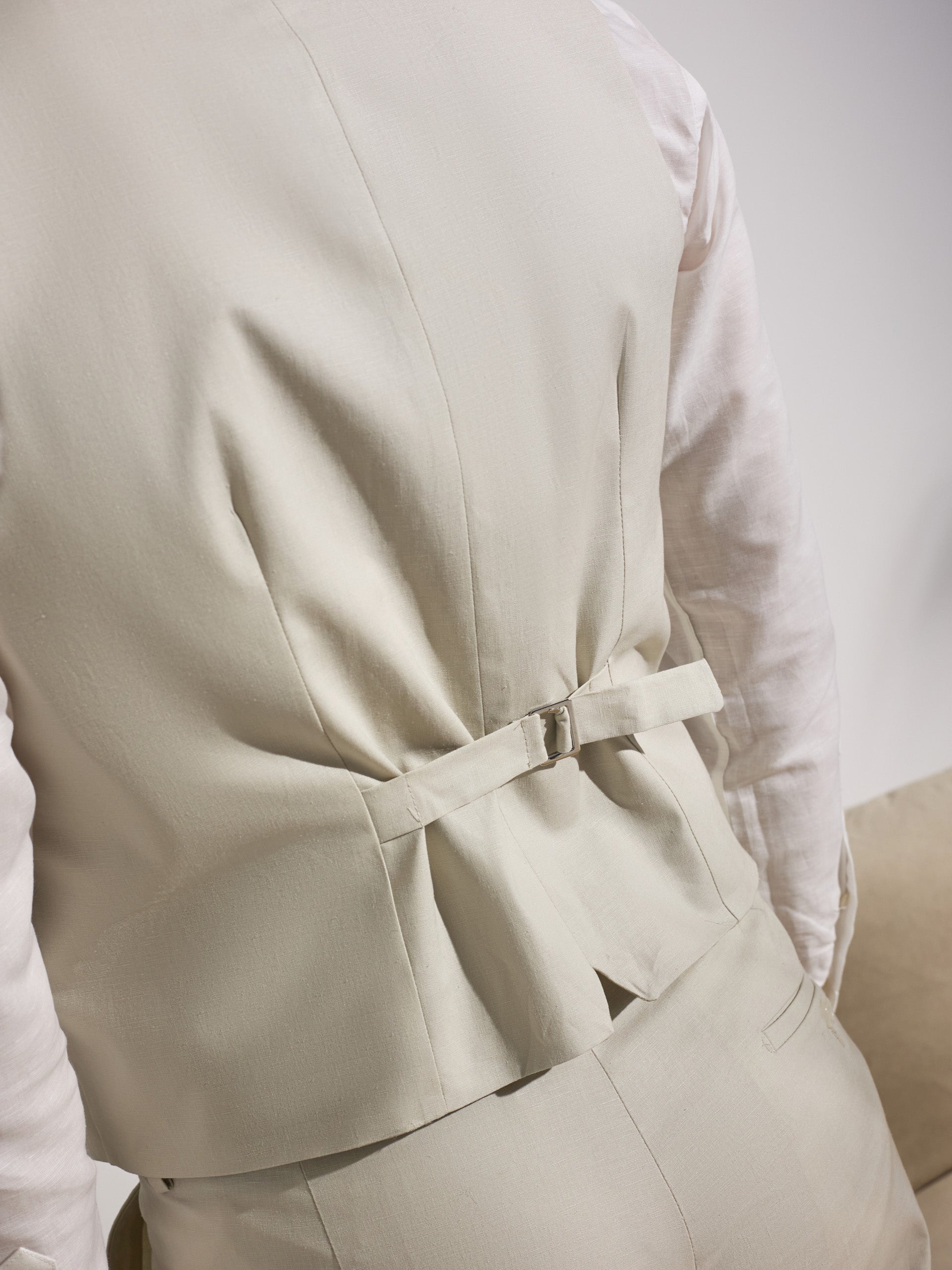 Chaleco traje unique lino piedra