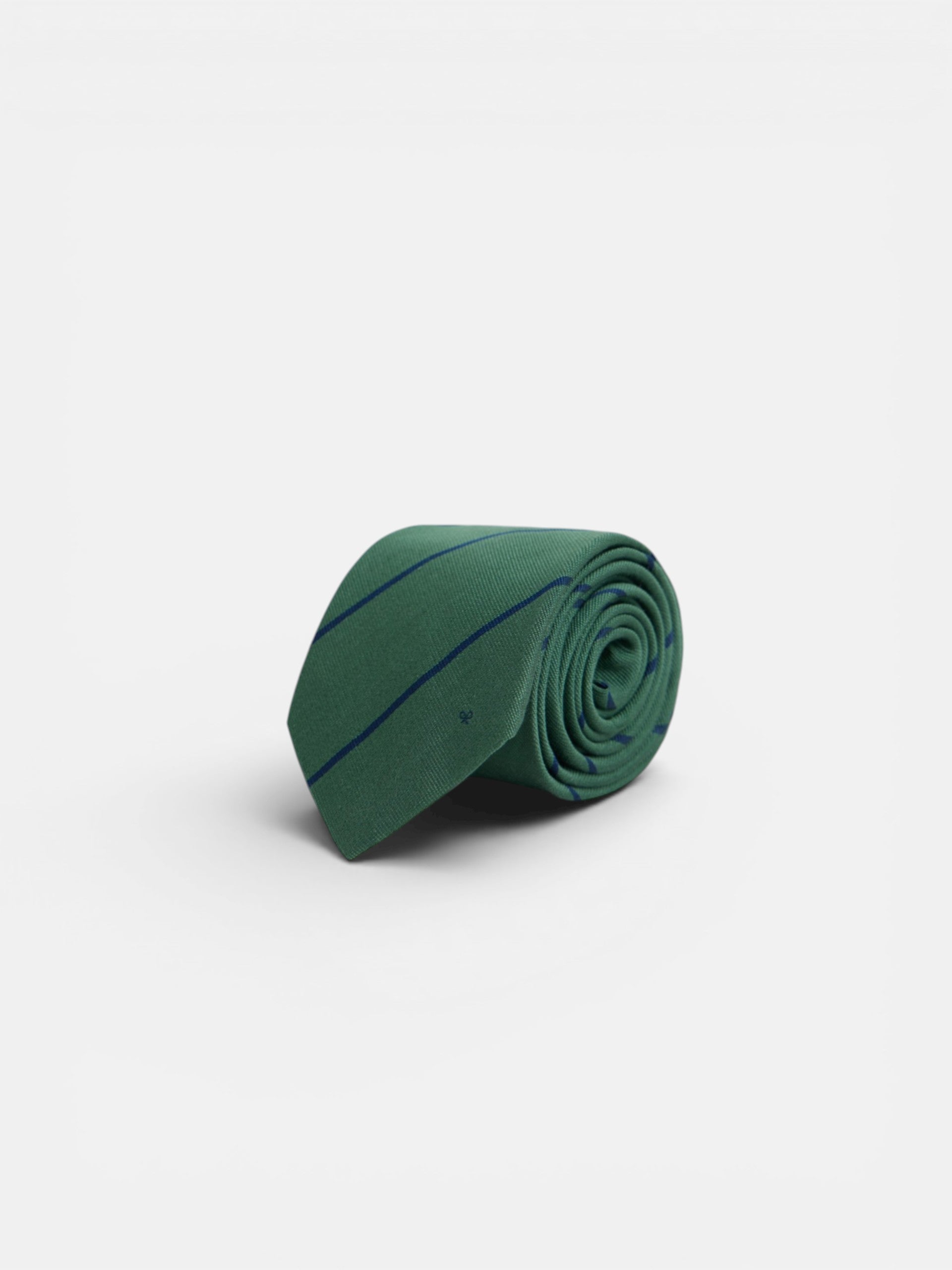 Gravata de risca fina verde