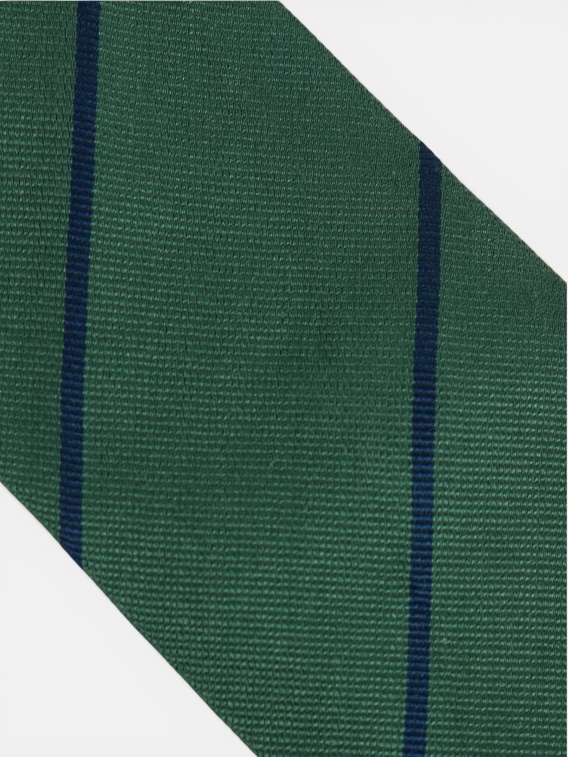 Gravata de risca fina verde