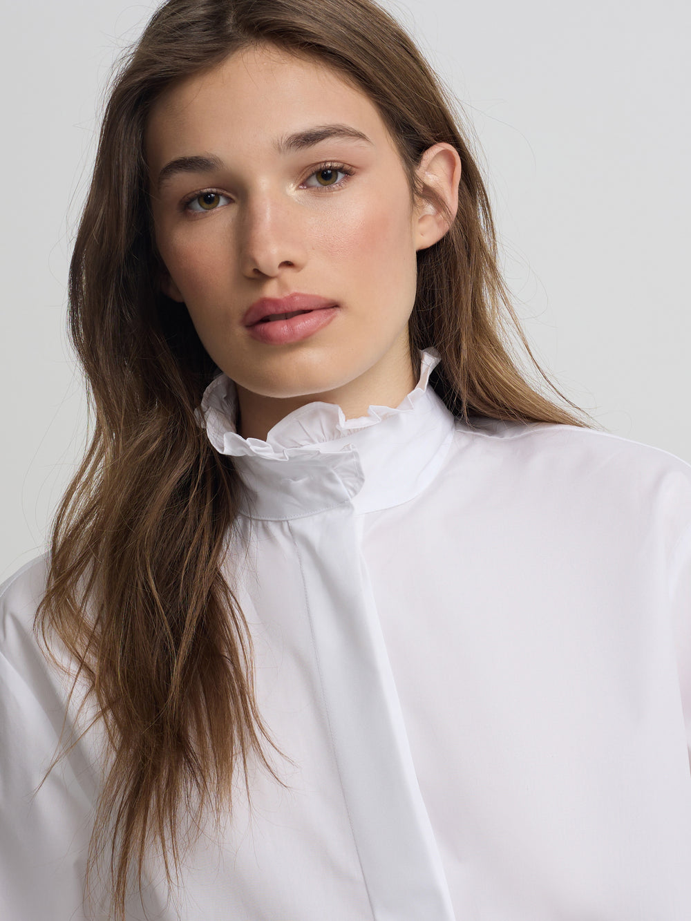 Chemise blanche avec détail aux poignets