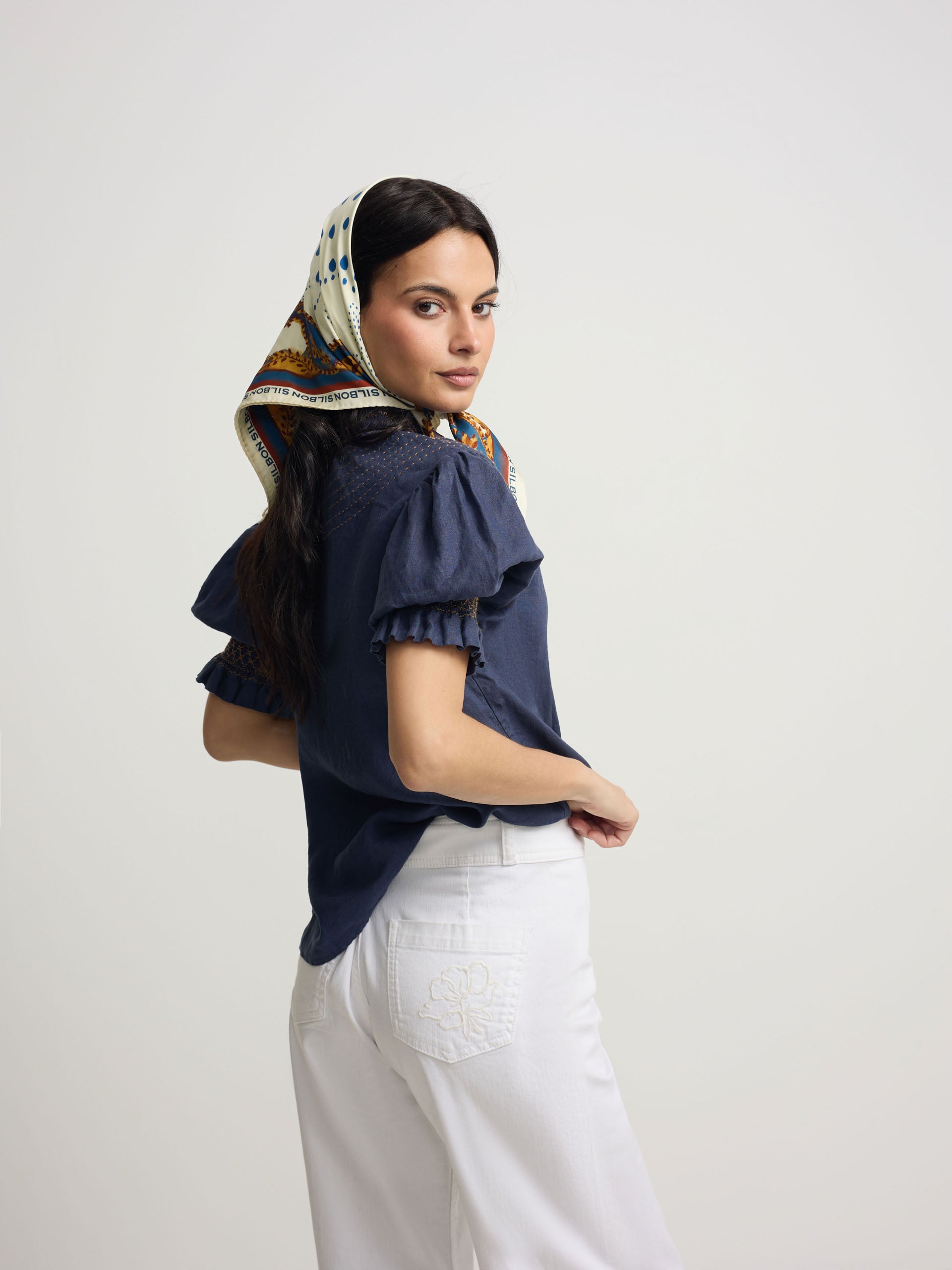 Chemise froncée à manches courtes en lin bleu marine