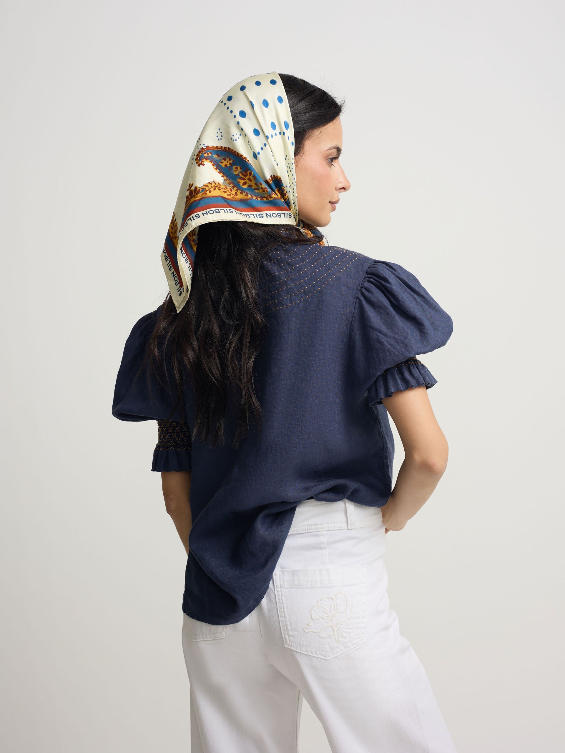 Chemise froncée à manches courtes en lin bleu marine