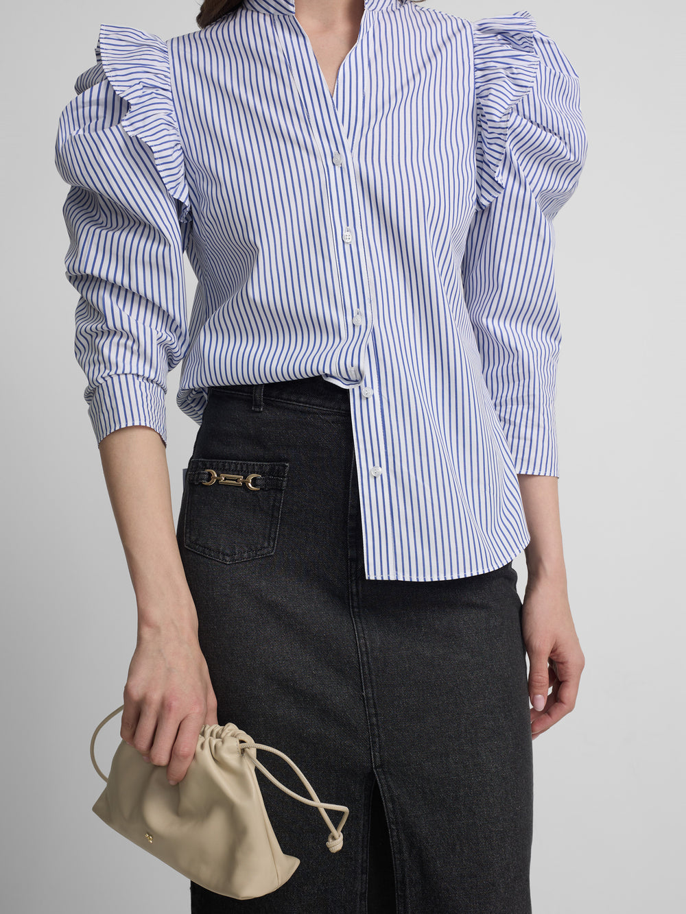Straight midi skirt with buckle in grey denim