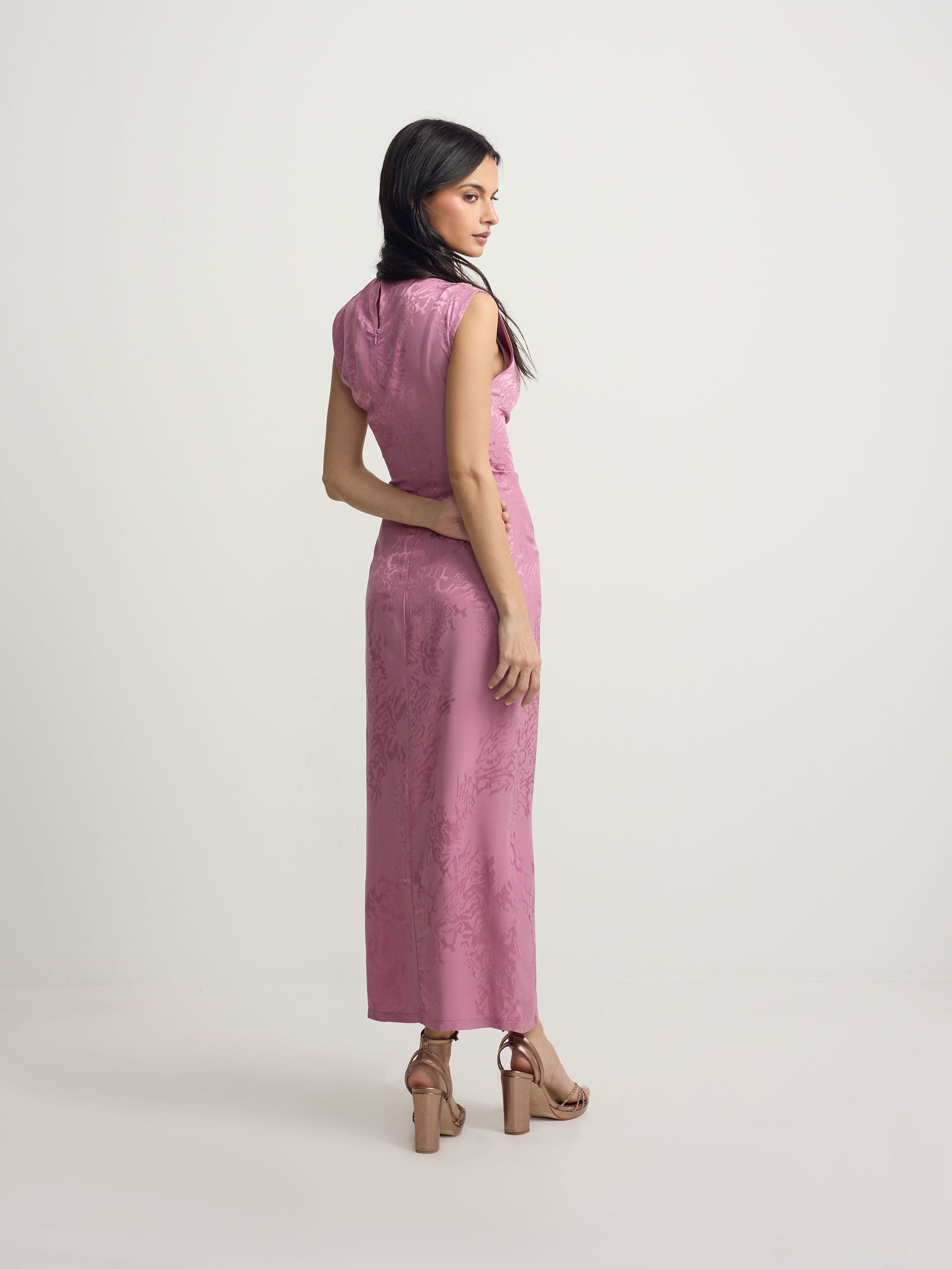 Vestido midi lencero jacquard morado
