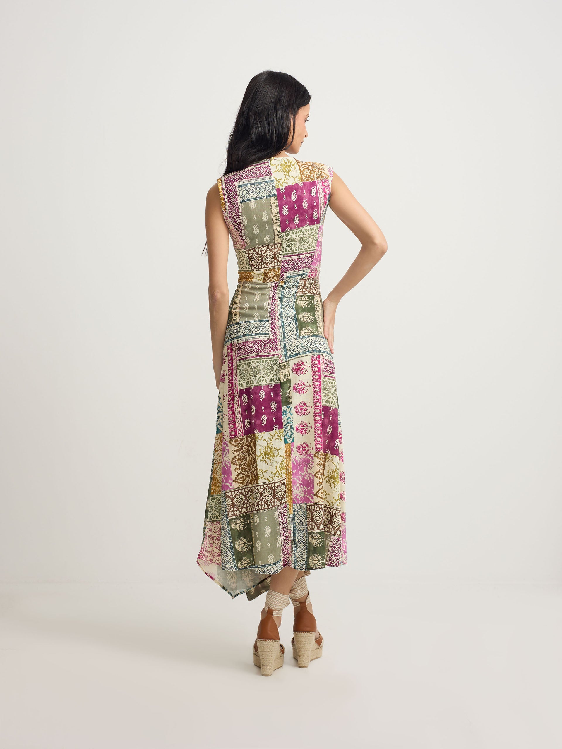 Midi dress with patchwork print in colors