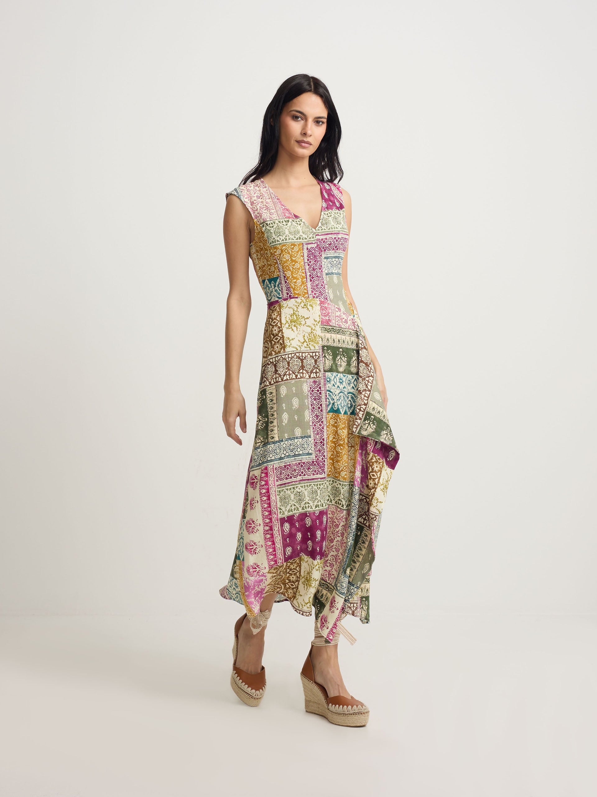 Midi dress with patchwork print in colors