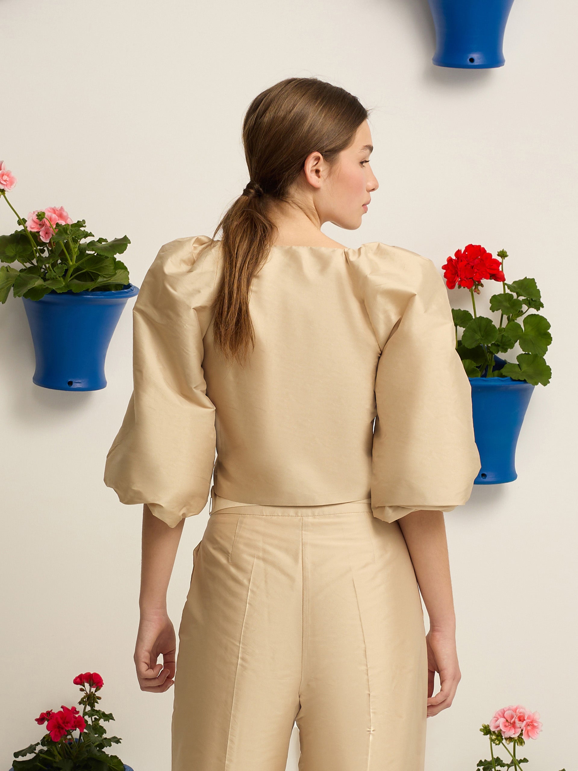Blouse collection événement manches ballon beige