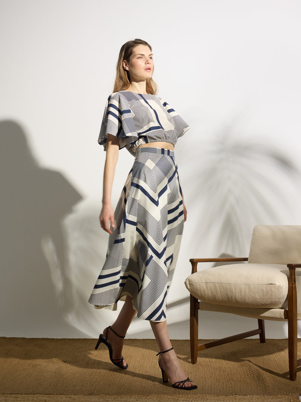 Unique blue print midi skirt