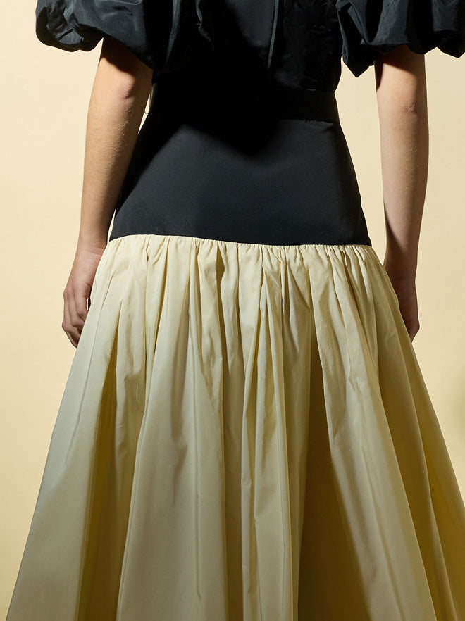 Falda CaprilexSilbon tafeta vainilla y negro