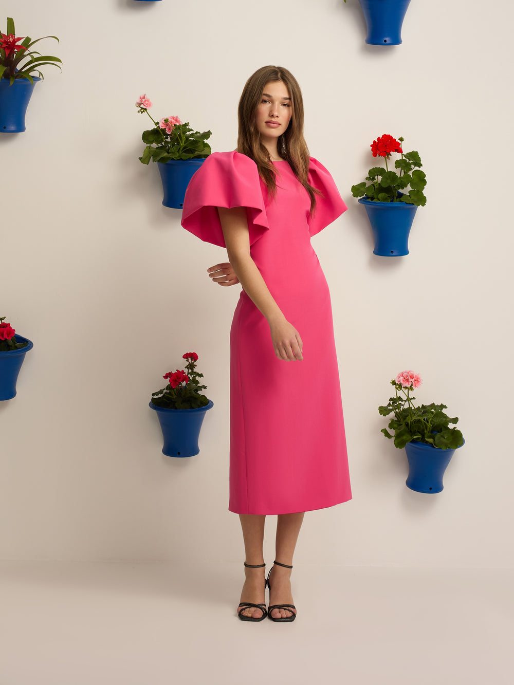 Vestido event collection midi manga abullonada rosa