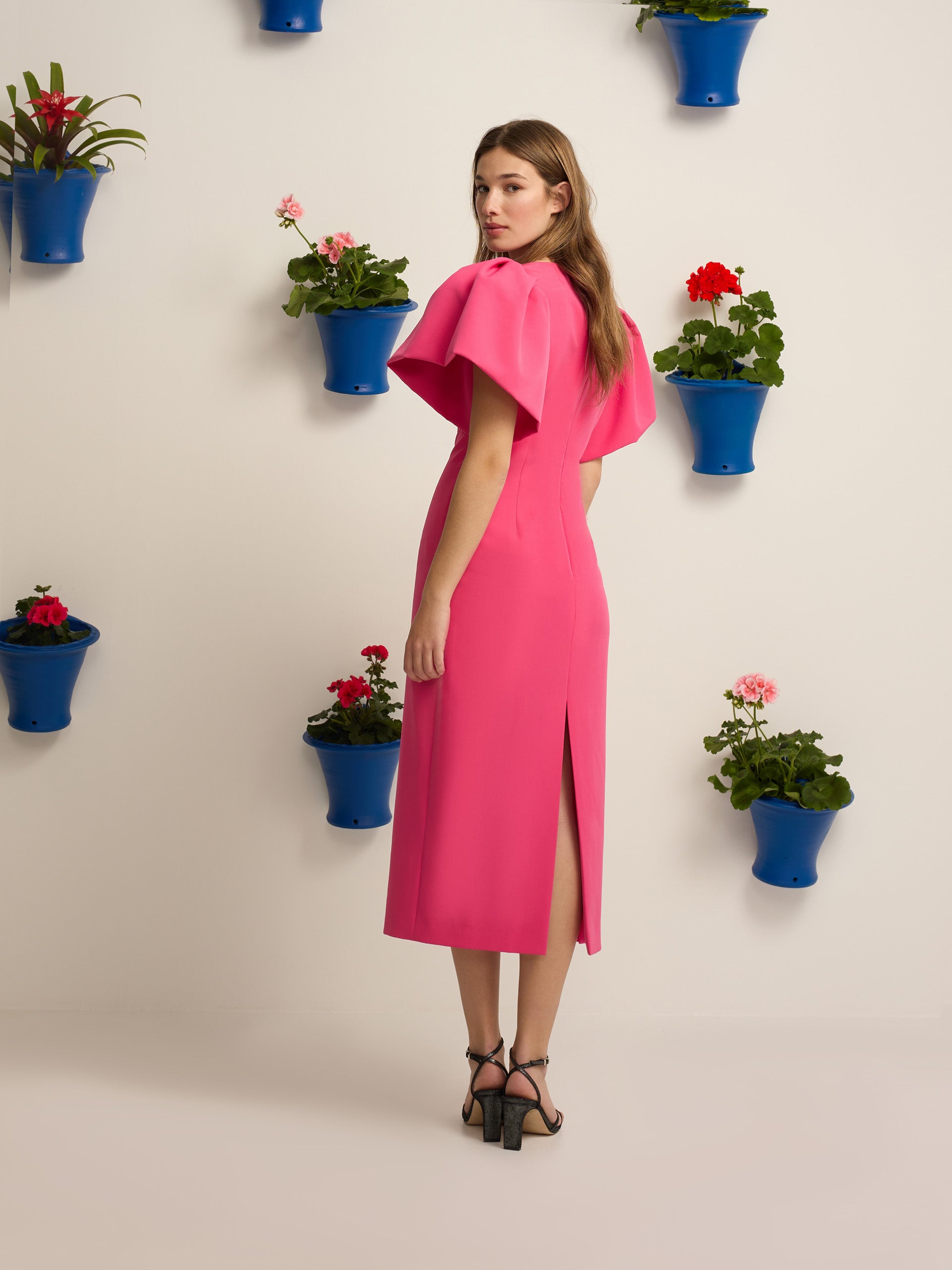Vestido event collection midi manga abullonada rosa