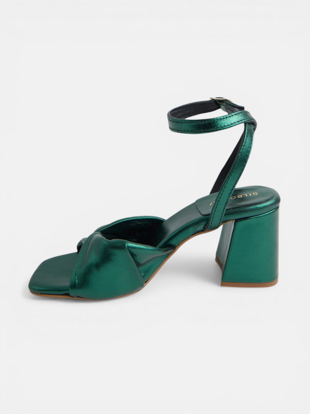 Sandalia tacón metalizada verde