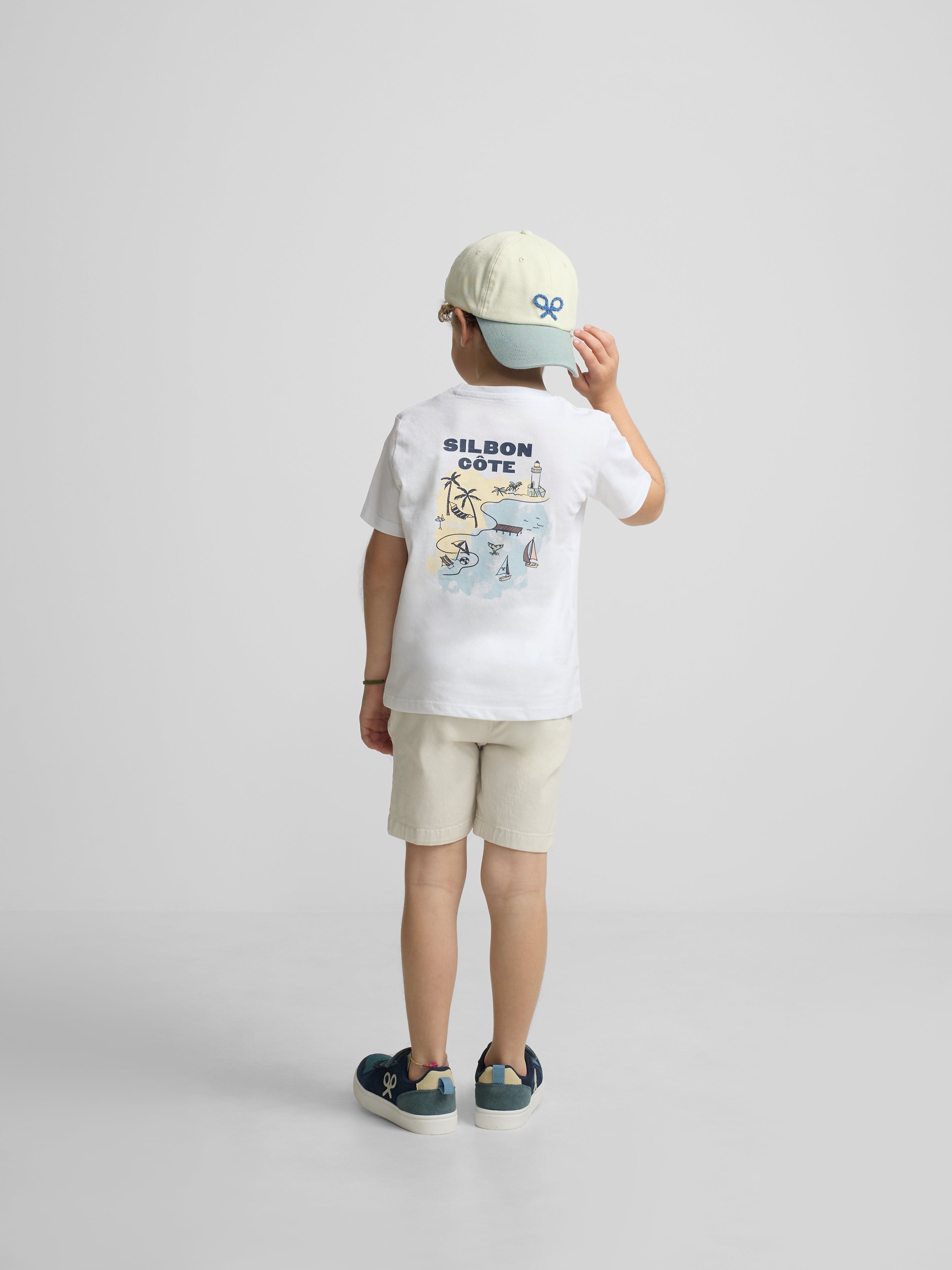 T-shirt enfant col blanc