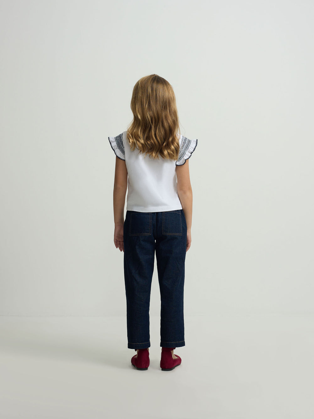 Camiseta girl bordado mangas blanca
