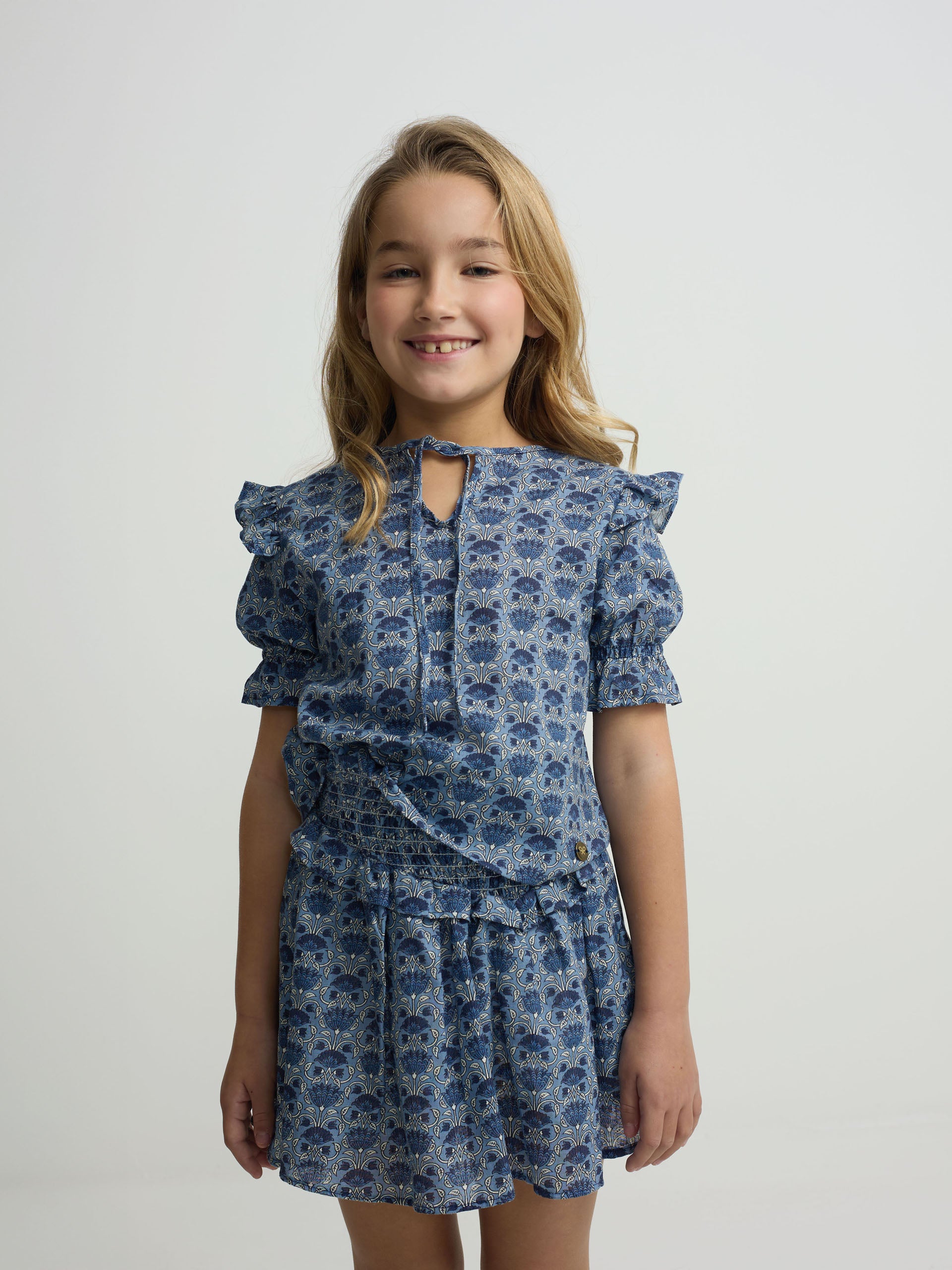 Blusa girl manga corta estampado azul