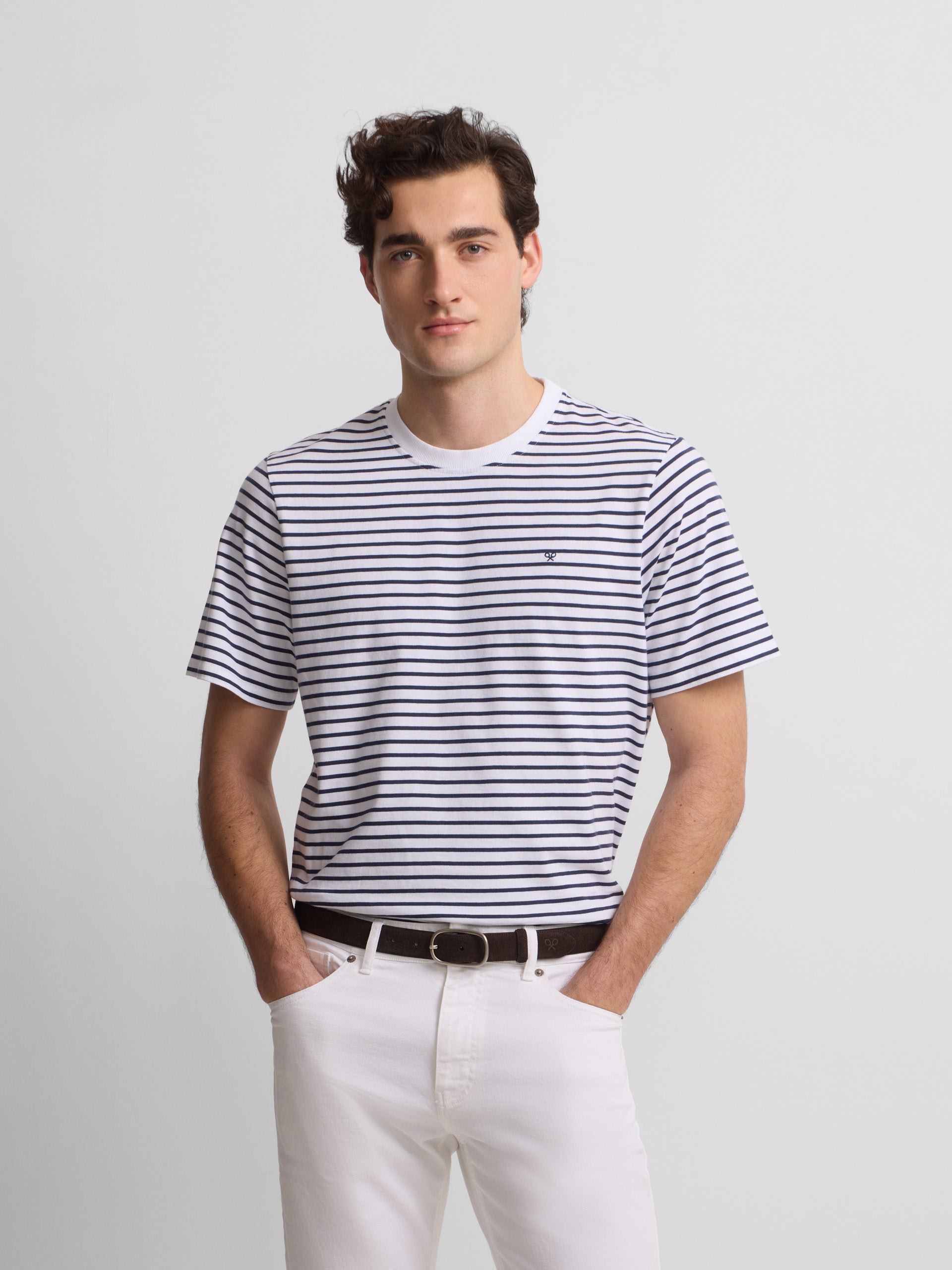 White fine striped cruise t-shirt