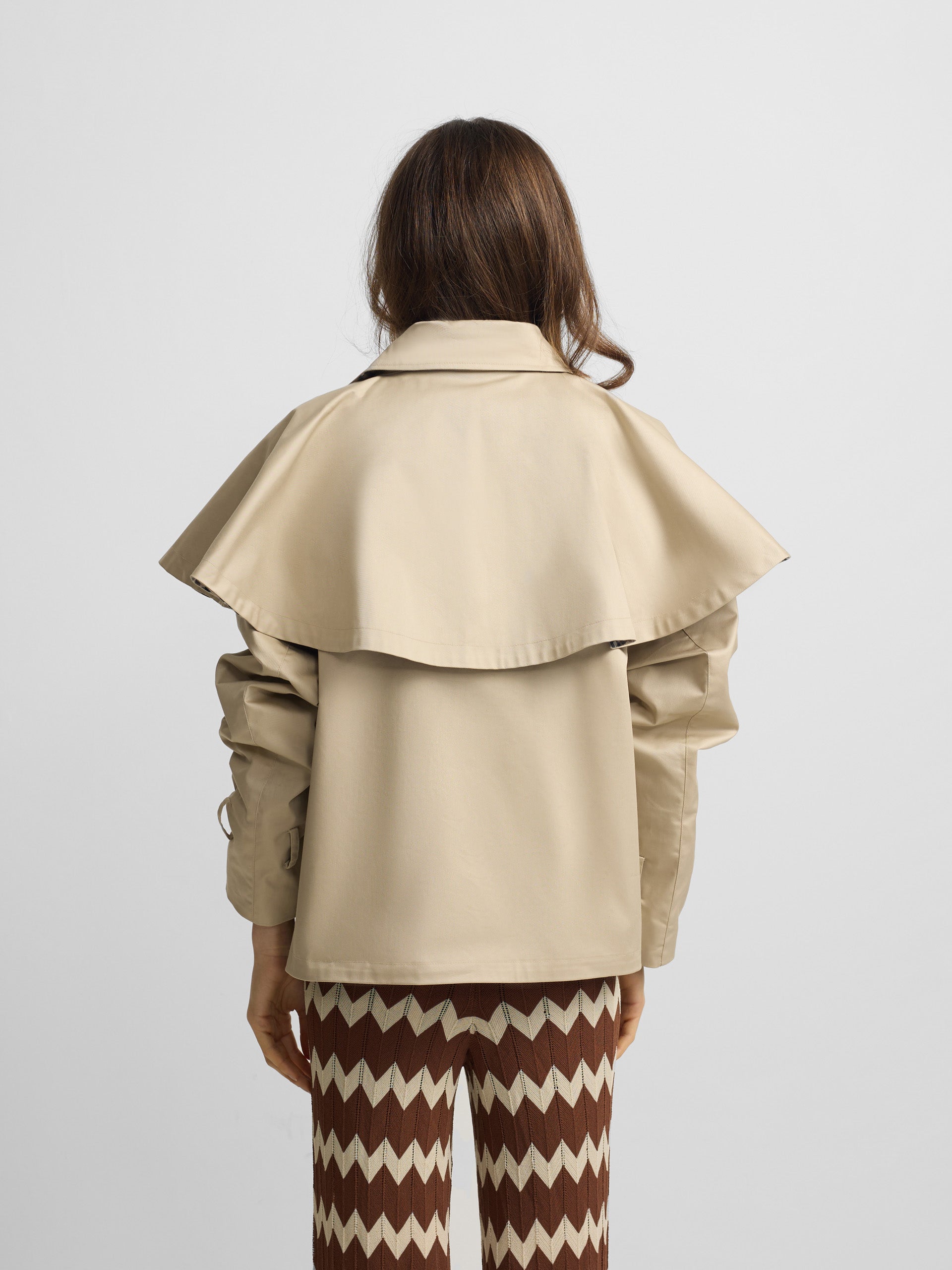 Parka curta capa castanha