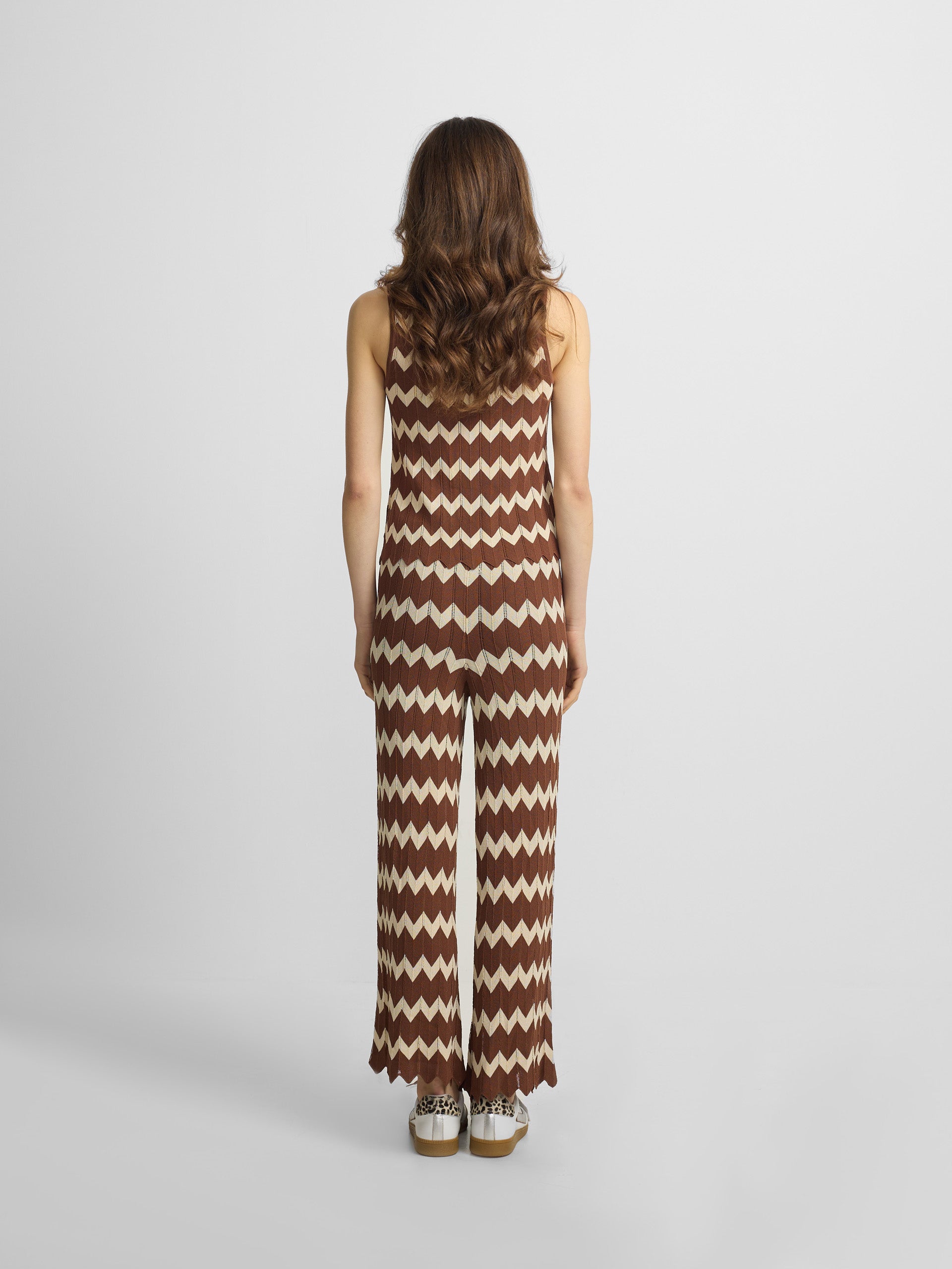 Pantalon en maille à chevrons marron