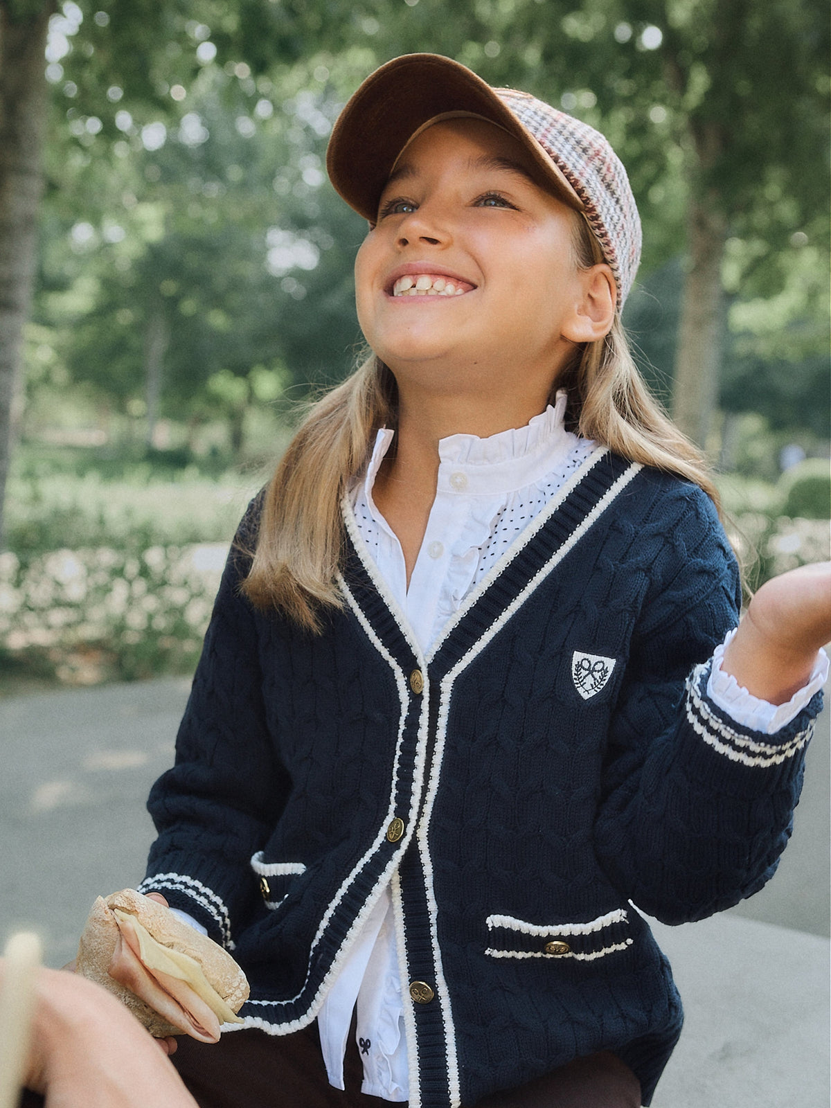 Cardigan girl college escudo azul marino