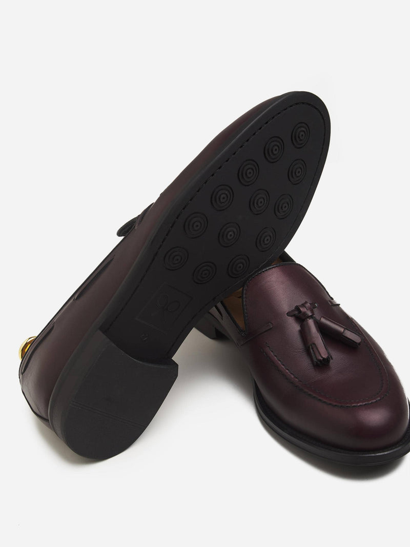 Zapato vestir borlas burdeos mate